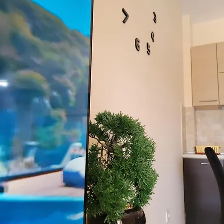 Bella Vista Durazzo * Golem (Tirana)