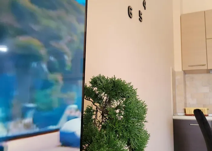 Bella Vista Durazzo * Golem (Tirana)